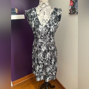 Trulli Black and White Sleeveless Dress